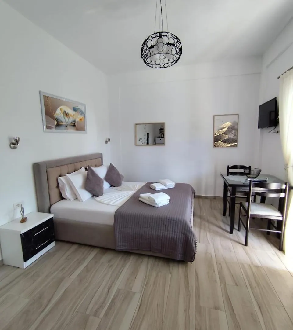 M&J Home Ksamil 0*,