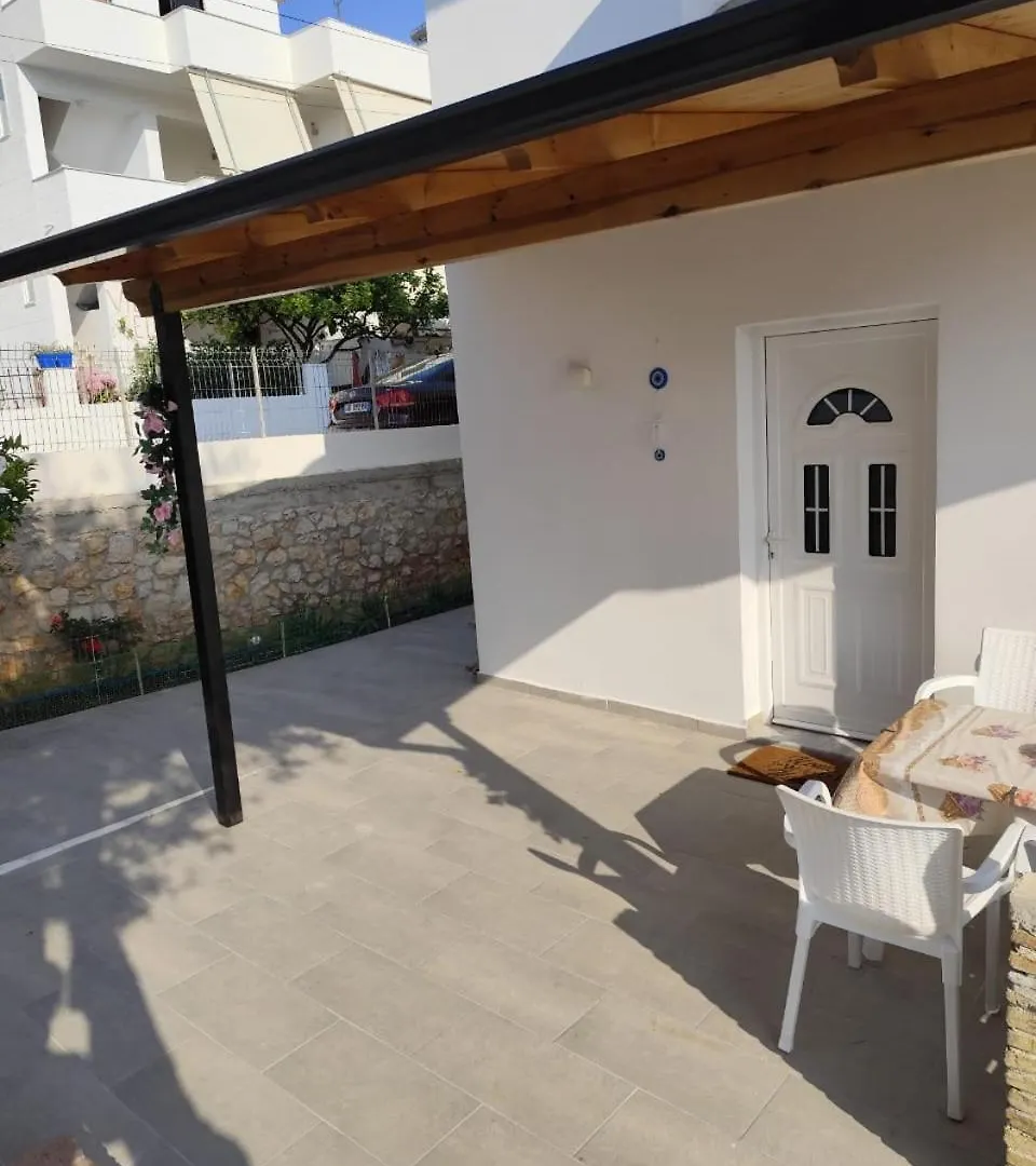 M&J Home Ksamil 0*,