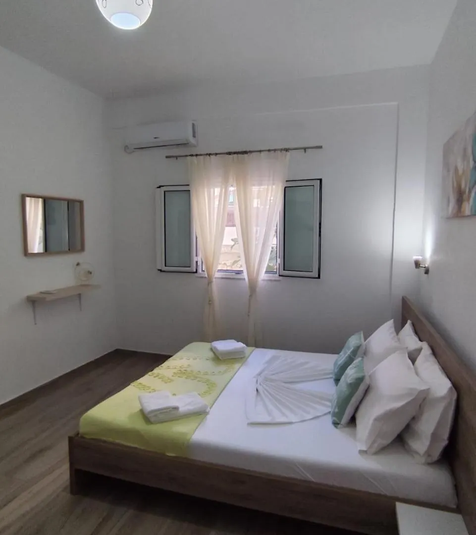 M&J Home Ksamil 0*,