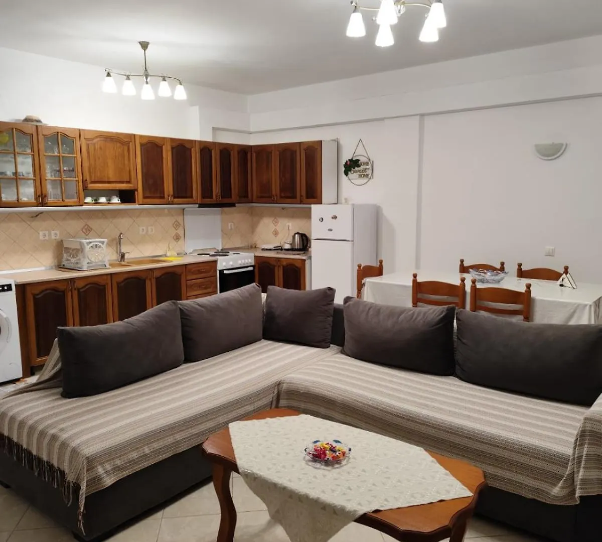 M&J Home Ksamil 0*,